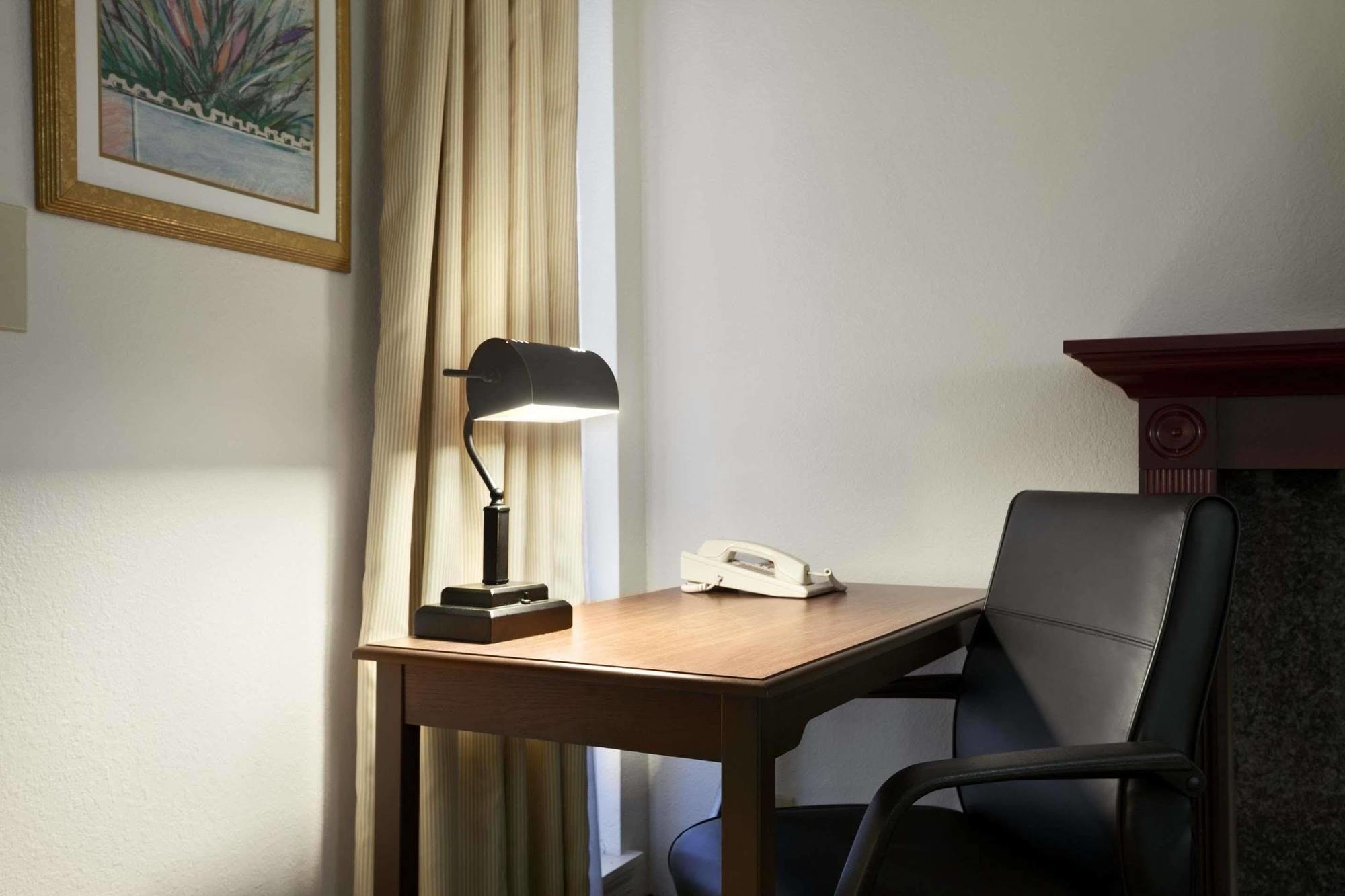 Hawthorn Suites Of Troy Buitenkant foto